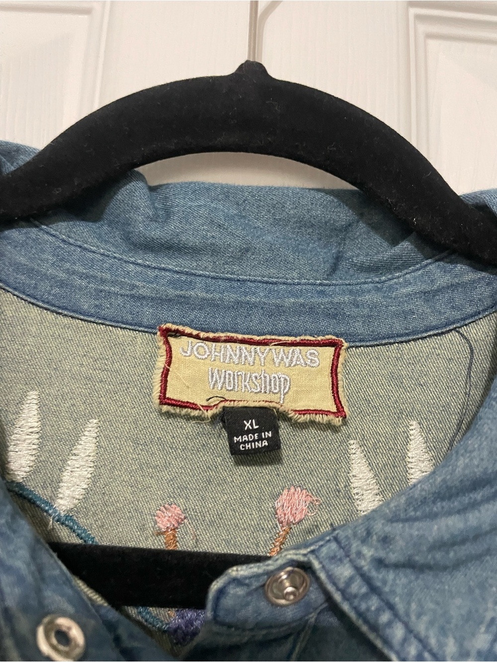 Johnny Was Workshop Mika Denim Pocket Shirt - Size XL - Picture 2 of 7